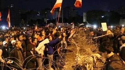 تظاهرات على حدود بغداد وأنباء عن سقوط قتلى وجرحى