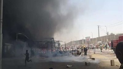 إخماد حريق سوق توشكى في حلوان دون إصابات