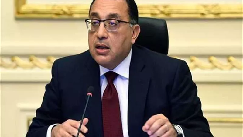 مدبولي: المشروعات القومية منعت سلبيات الاقتصاد المصري