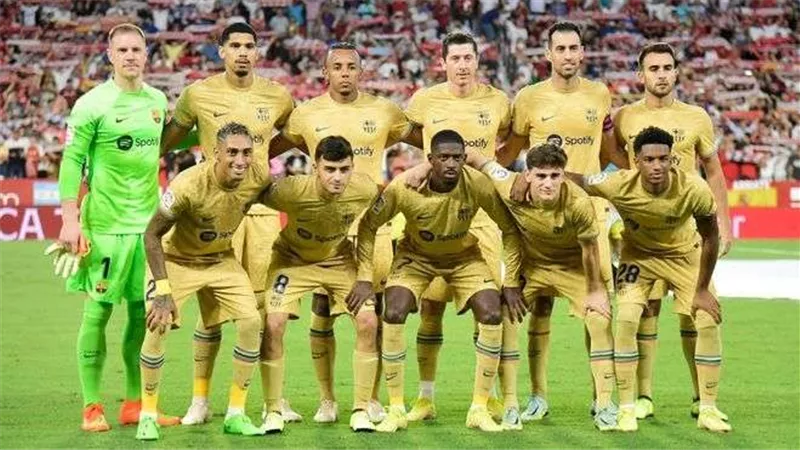 برشلونة يكتسح أتليتك بيلباو  ثلاثية في الشوط الأول