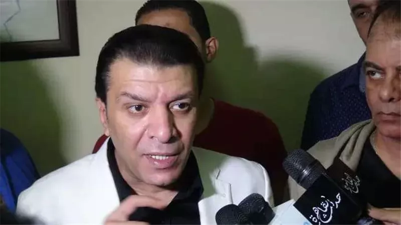مصطفى كامل: لن أسمح بألفاظ أمك صاحبتي وانتش وأجري مرة تاني