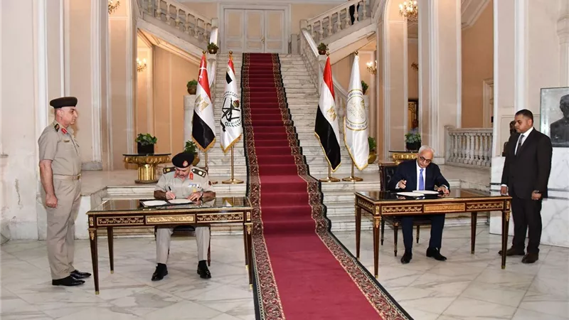 قوات الدفاع الشعبي والعسكري توقع بروتوكولي تعاون مع وزارة التربية والتعليم والتعليم الفني ووزارة الدولة للهجرة