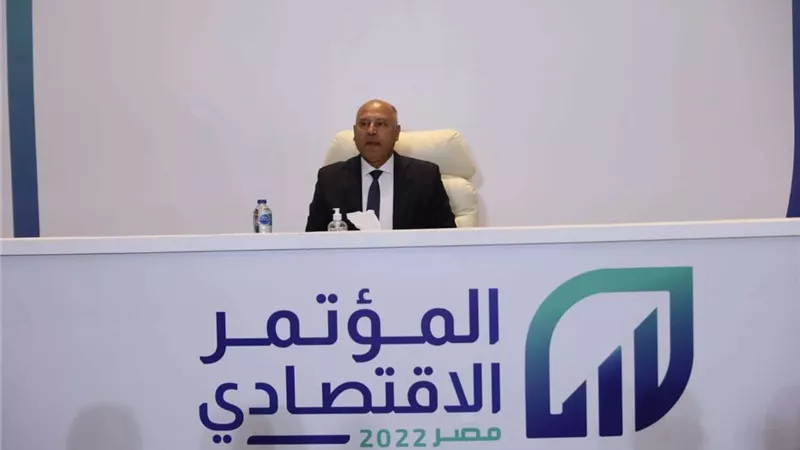 كامل الوزير  يستعرض الفرص المتاحة لمشاركة القطاع الخاص في قطاع النقل