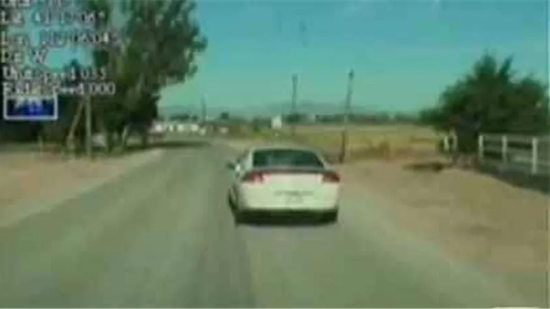 بعد مطاردة بوليسية بطريق الواحات.. إحباط تهريب 760 فرش حشيش لأسيوط