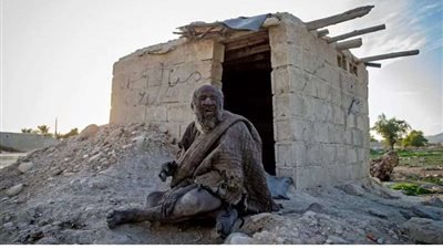 وفاة أقذر رجل في العالم.. عمو حاجي لم يستحم منذ نصف قرن ولما حموه مات