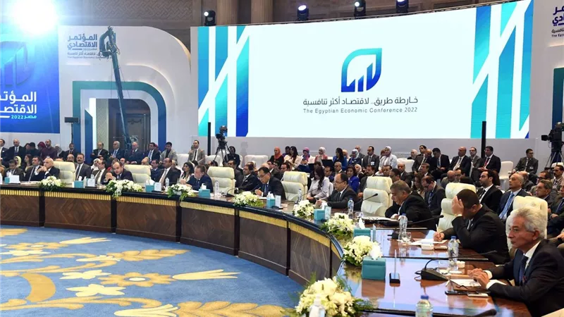الرئيس السيسي يوجه الحكومة على عدم تحميل المواطن أعباء إضافية