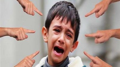خبير قانوني يكشف عقوبة التنمر ..فيديو