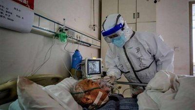 طبيب أوبئة يكشف عن الفئات التي سيتم منعها من تناول علاج كورونا لخطورته