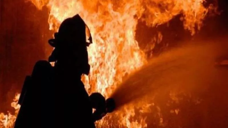 مصرع 5 وتفحم محتويات شقة سكنية إثر حريق فى أسيوط