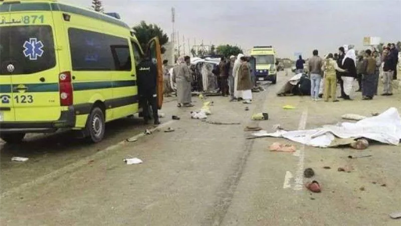 مصرع 4 أشخاص وإصابة 3 آخرين في حادث مروع بأسيوط