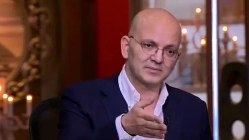 خبير السيارات يطالب بحظر بيع السيارات القادمة مع المصريين بالخارج