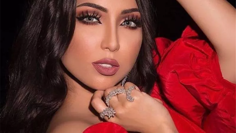دنيا بطمة تكشف تفاصيل انفصالها عن زوجها