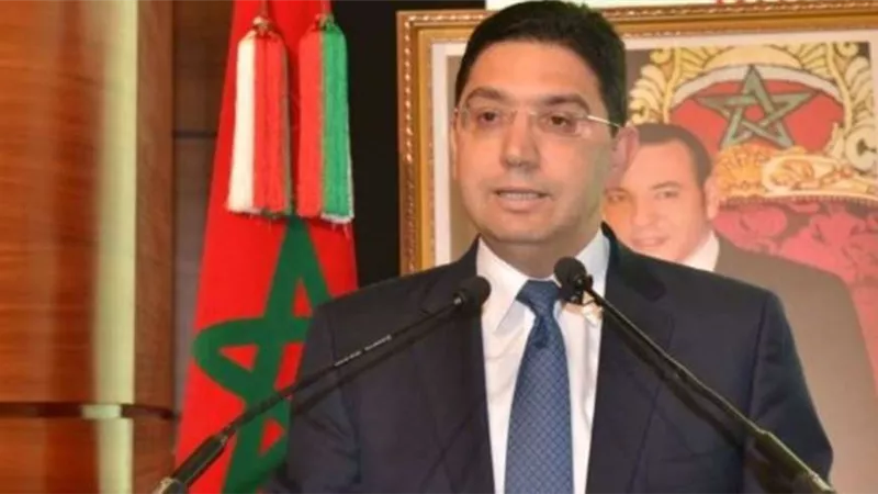 وزير الخارجية المغربي يصل إلى الجزائر بشأن القمة العربية