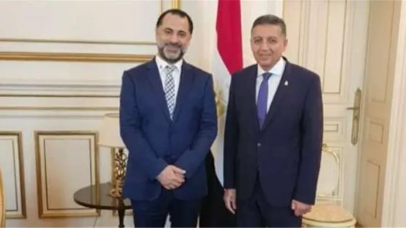 حسن الزواوي: ناقشت مع السفير المصري باليونان توفير فرص عمل وعقود للشباب