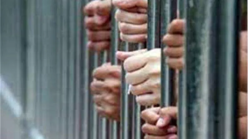 حبس المتهمين بقتل شاب وإصابة والده وشقيقه بالشرقية