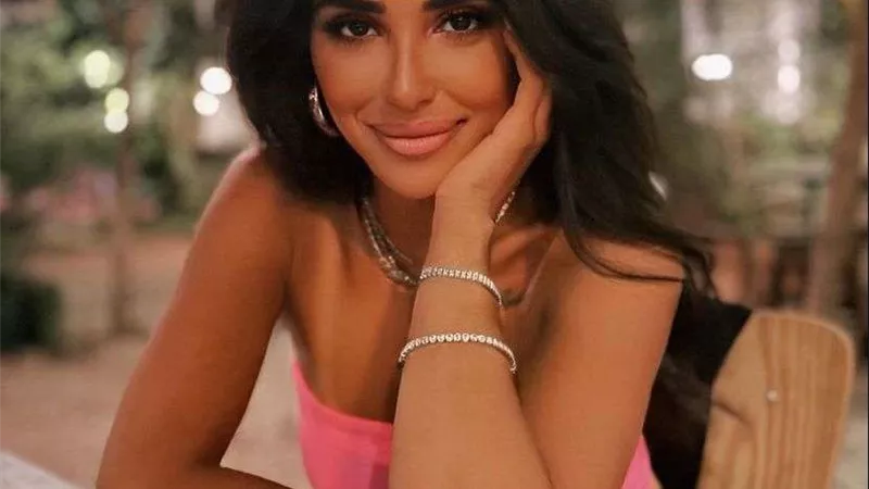 أية سماحة تنضم لأبطال «كامل العدد» مع دينا الشربيني