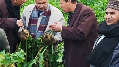 زايد: استلام 223 تابلت لاستخدامه في تفعيل كارت الفلاح الذكي بالقليوبية