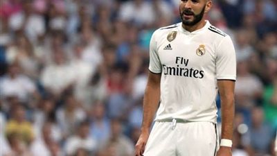 رد فعل مفاجئ من نجم ريال مدريد بعد إلغاء جائزة الكرة الذهبية