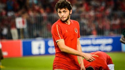 نيدفيد يطير إلى ألمانيا لمعرفة موعد عودته للتدريبات الجماعية