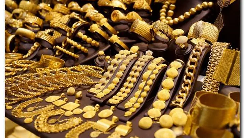 أسعار الذهب تواصل الارتفاع وعيار 21 يقترب من 1300 جنيه