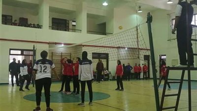 تدريبات شاقة لفريق طائرة الأهلي