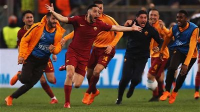 روما يفوز بثلاثية مقابل هدف على نادي فيرونا وينتزع المركز الخامس في الدوري الإيطالي