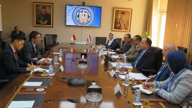 معيط: تعزيز التعاون المشترك في إدارة الموانئ وتطوير المنظومة الجمركية