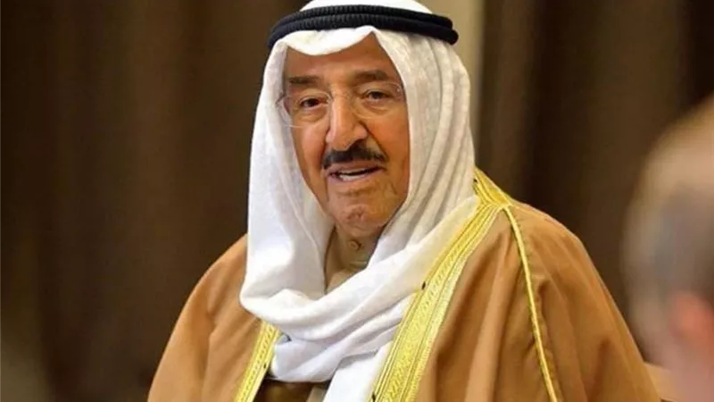 بعد إجراء العملية الجراحية.. الكويت: الشيخ صباح يغادر للولايات المتحدة
