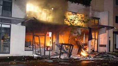 بالفيديو: انفجار ضخم بأحد المطاعم أثناء وجود الزبائن