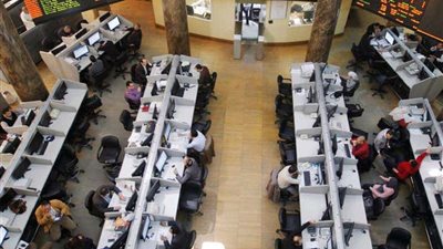 البورصة المصرية تنهى جلسات الأسبوع بارتفاع طفيف