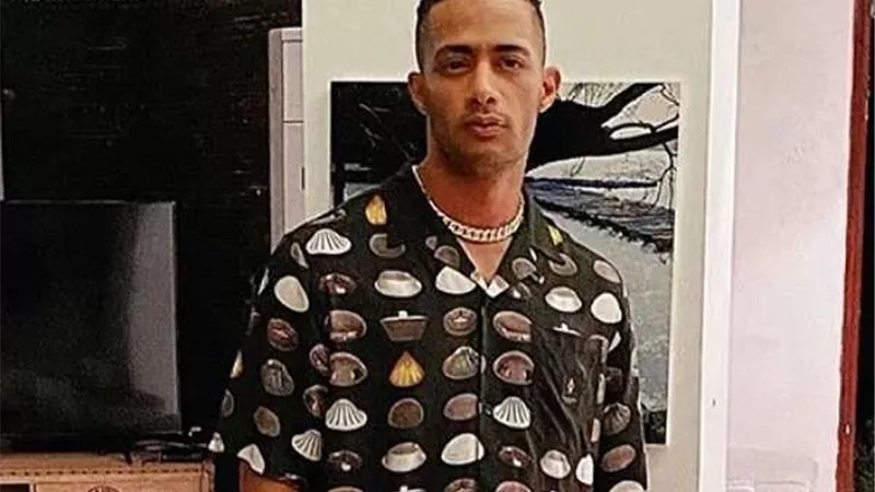 محمد رمضان يثير الجدل بقميص جديد والجمهور: 