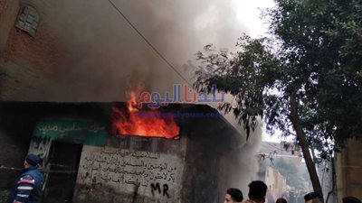 دون خسائر بشرية| السيطرة على حريق بمنزل مهجور ببنها