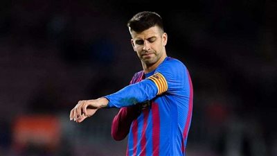 بهذه الطريقة .. برشلونة يكشف عن طريقة وداع بيكيه أمام ألميريا