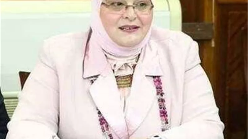 خبيرة أسرية: الدراما لا تعبر عن واقع المجتمع وتوجه رسائل سلبية للمشاهدين