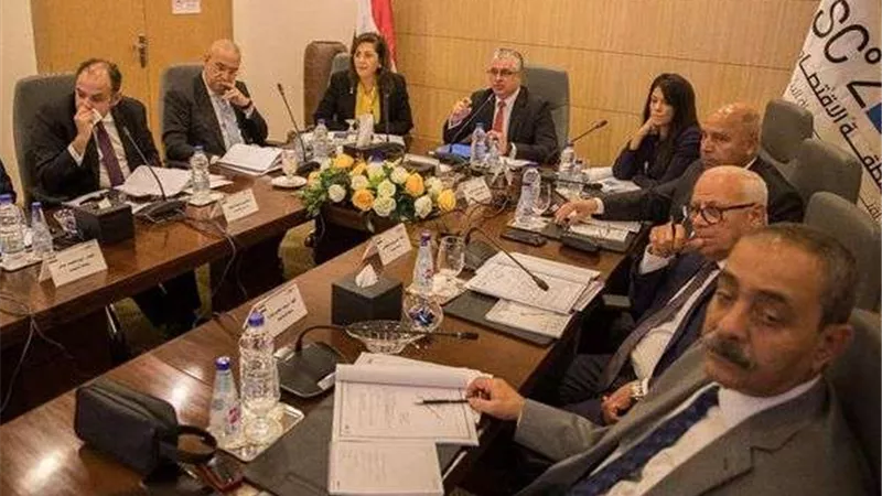 اقتصادية القناة: مجلس إدارة الهيئة يقر مشروعات للدفع نحو جذب مزيد من الاستثمارات