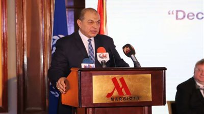 وزير القوى العاملة يتابع مستحقات مصري توفى بسبب ماس كهربائي بالكويت