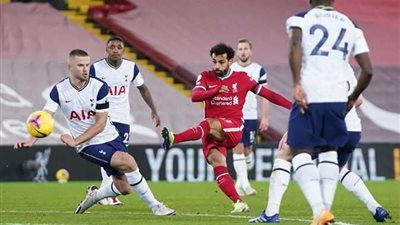 تعرف على معلق مباراة ليفربول أمام توتنهام في الدوري الإنجليزي