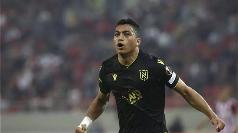 مصطفى محمد يقود هجوم نانت أمام ريمس