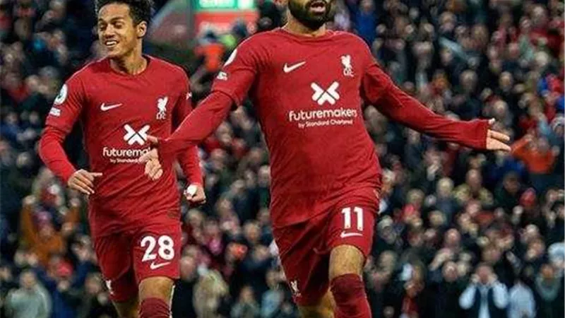 محمد صلاح يسجل هدف ليفربول الأول في شباك توتنهام