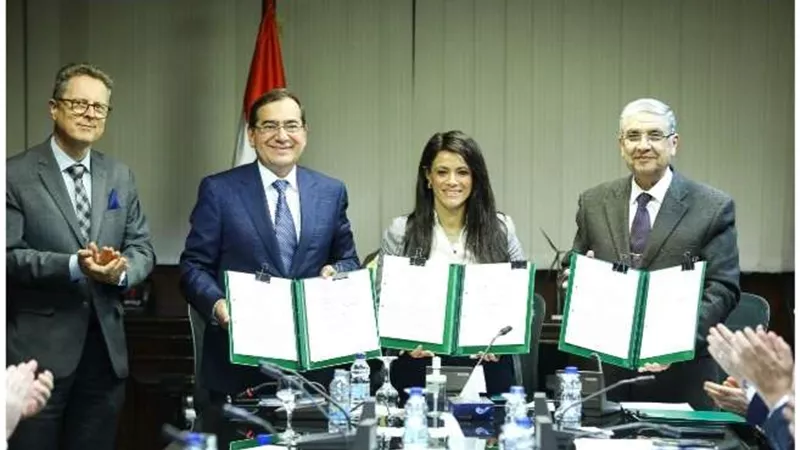 مصر وألمانيا توقعان إعلان التعاون في مجالي الهيدروجين الأخضر والغاز المسال