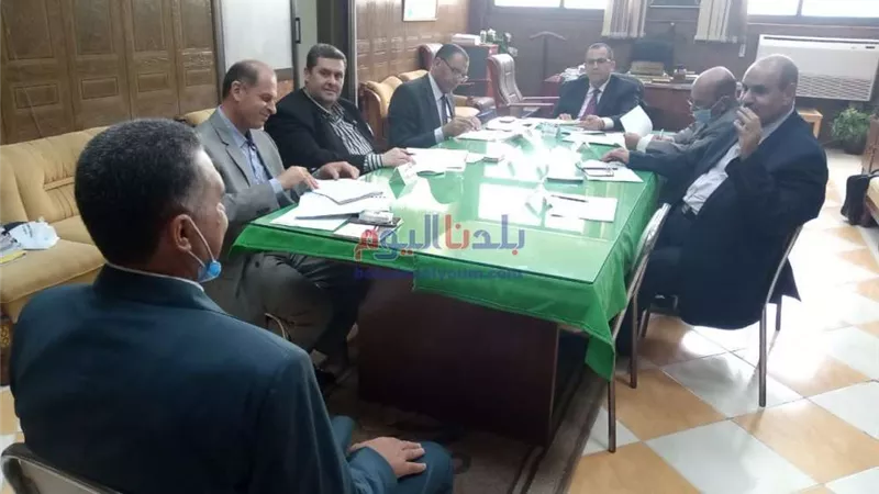 لجنة القيادات تلتقي المتقدمين لوظيفتي إدارة العريش التعليمية والتعليم الفني