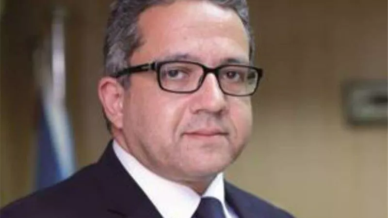 وزير السياحة يبحث مع محافظ الإسكندرية سبل تعزيز التعاون