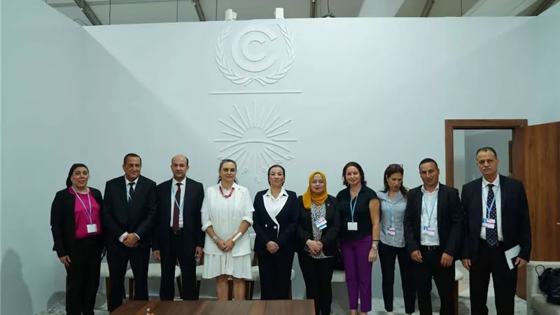 وزيرة البيئة ومبعوث مؤتمر المناخ cop27 ونظيرتها التونسية توقعان برنامجاً تنفيذياً لتعزيز التعاون