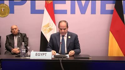 الرئيس السيسي للمستشار الألماني: نتطلع لتعزيز مساهمتكم بخطط تنمية مصر