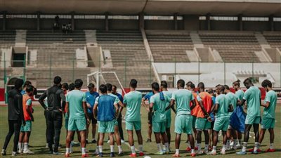 ماذا قال فايلر للاعبي الأهلي قبل بداية المران؟