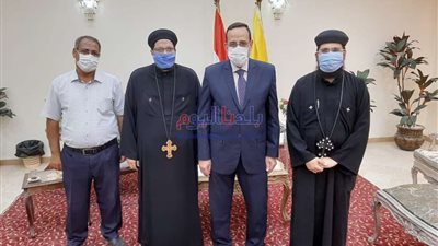 ممثلا الكنيسة بشمال سيناء يقدمان التهنئة بمناسبة عيد الأضحى المبارك