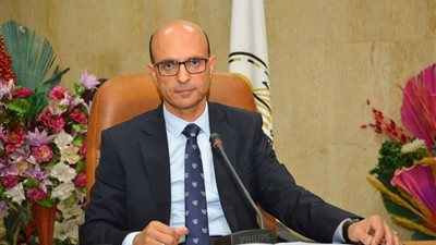 جامعة أسيوط: بدء التقديم لمنحة السفارة الأمريكية لقضاء نصف عام دراسى بأمريكا