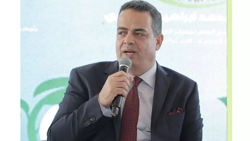 عصام عفيفي يستعرض دور مستقبل وطن التوعوي والتشريعي والرقابي لتعزيز التنمية المستدامة