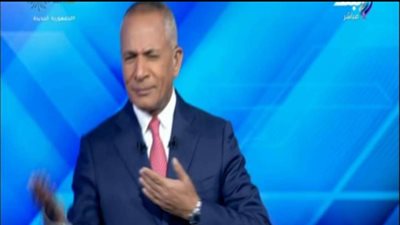 أحمد موسى يرقص على أنغام هنحب مين غيرها.. ويؤكد: الإخوان اتدفنوا النهاردة