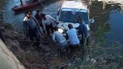 مصرع وإصابة 15 شخصا إثر انقلاب ميكروباص في ترعة المريوطية